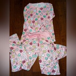 Women’s Candy Heart Print Pajamas